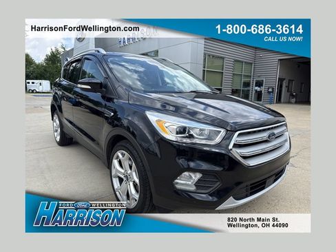 Used 2019 Ford Escape Titanium AWD/4WD image 1