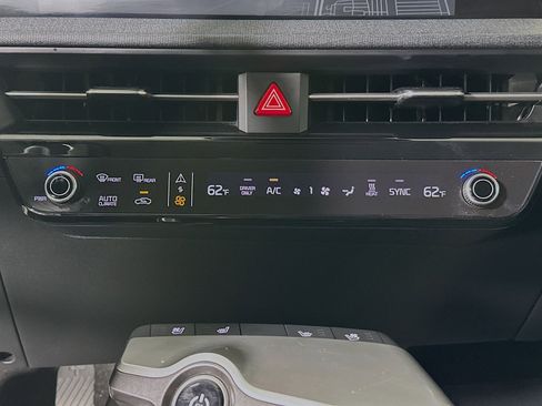 Used 2023 Kia EV6 Wind image 23