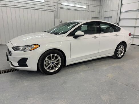 Used 2020 Ford Fusion SE FWD image 10