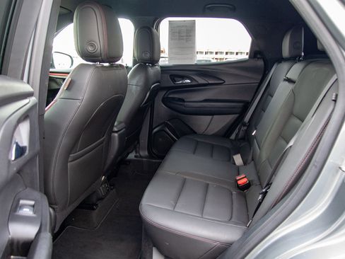 Used 2024 Chevrolet TrailBlazer RS w/ Convenience Package FWD image 26