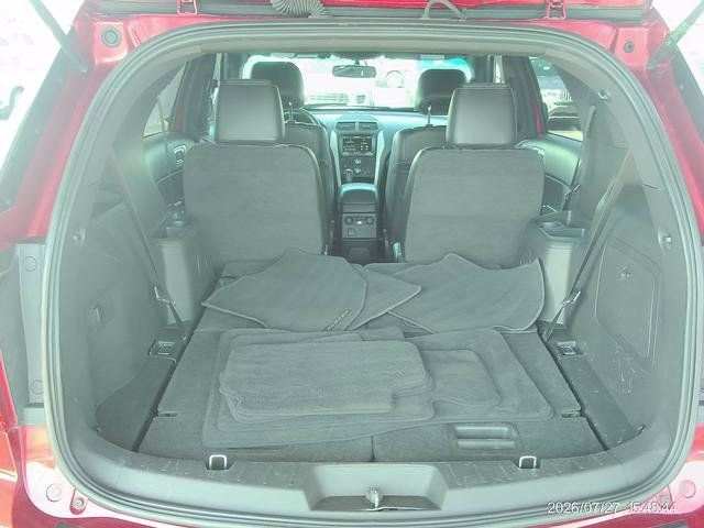 Used 2015 Ford Explorer XLT w/ Equipment Group 202A AWD/4WD image 17