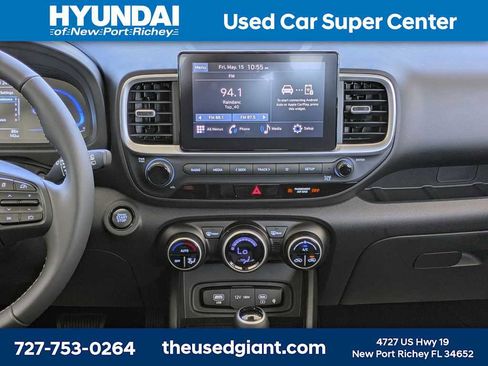 Used 2026 Hyundai Venue SEL FWD image 19
