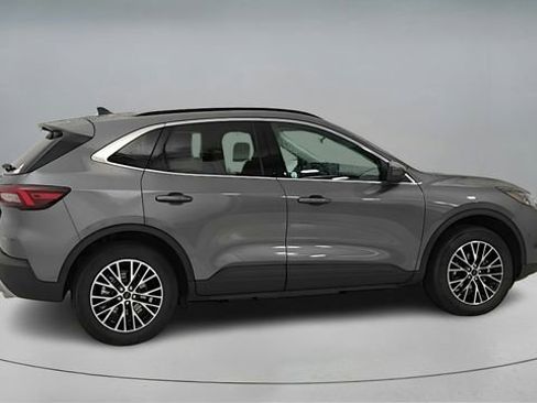 New 2026 Ford Escape SE image 8