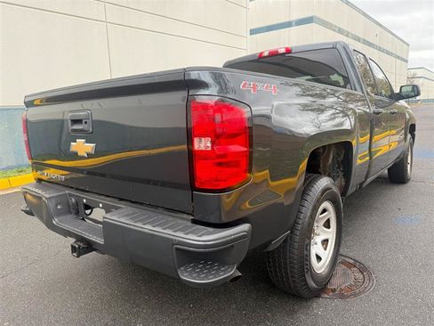 Used 2017 Chevrolet Silverado 1500 W/T w/ WT Convenience Package AWD/4WD image 12