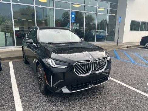Used 2025 BMW X3 xDrive30i w/ Convenience Package AWD/4WD image 2