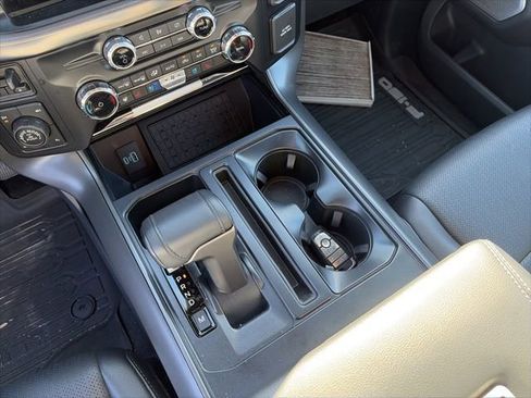 Used 2024 Ford F150 Lariat w/ Equipment Group 502A High image 18