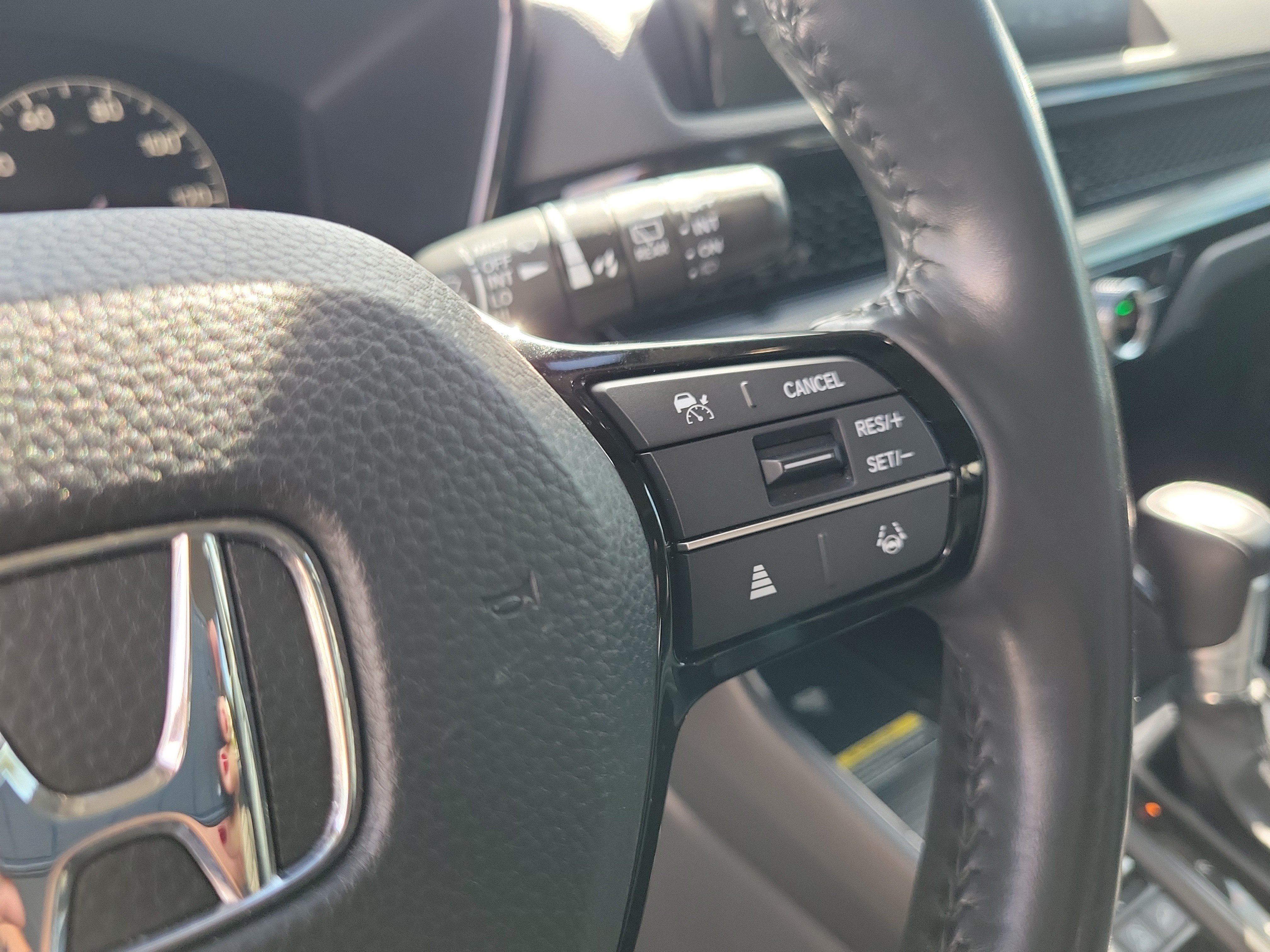 Used 2024 Honda CR-V EX-L image 27
