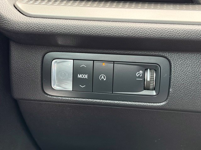 Used 2024 Chevrolet Traverse LS FWD image 20
