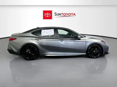 Used 2026 Toyota Camry SE FWD image 2
