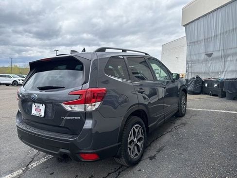 Used 2021 Subaru Forester Premium AWD/4WD image 5