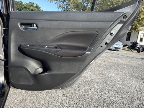 Used 2021 Nissan Versa SV image 26