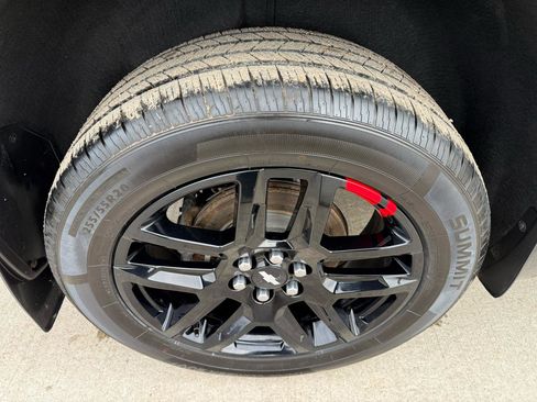 Used 2018 Chevrolet Traverse Premier w/ Redline Edition image 27