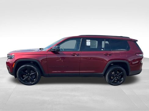 Used 2024 Jeep Grand Cherokee L Limited w/ Black Appearance Package AWD/4WD image 2