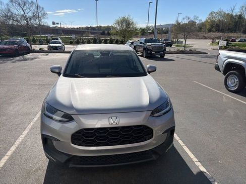 Used 2023 Honda HR-V LX image 8