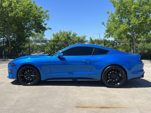 Used 2019 Ford Mustang GT Premium image 4