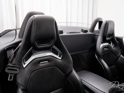 Used 2018 Mercedes-Benz AMG GT Roadster image 45