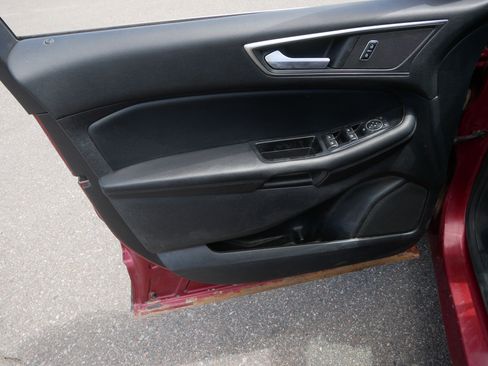 Used 2015 Ford Edge SEL w/ Equipment Group 201A AWD/4WD image 20