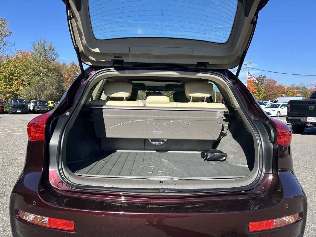 Used 2017 INFINITI QX50 AWD w/ Technology Package image 11