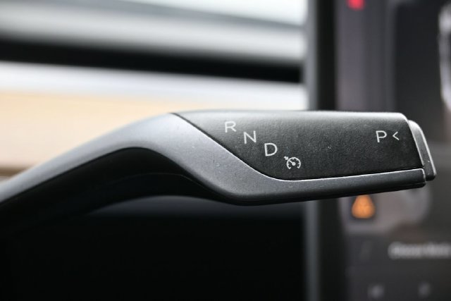 Used 2023 Tesla Model 3 Standard Range RWD image 22