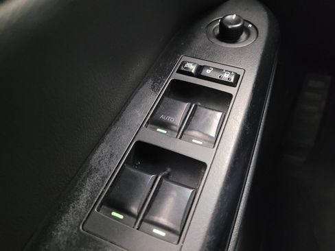 Used 2017 Jeep Patriot Latitude FWD image 27