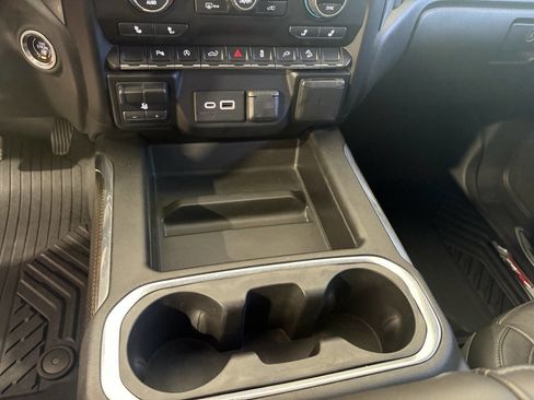 Used 2020 Chevrolet Silverado 1500 LT Trail Boss image 27