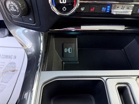 Used 2021 Ford F150 Lariat w/ Equipment Group 502A High image 26