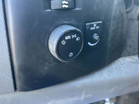 Used 2011 Chevrolet Silverado 1500 W/T w/ LS Package image 12