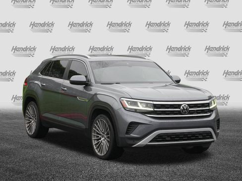 Used 2021 Volkswagen Atlas Cross Sport SEL AWD/4WD image 2