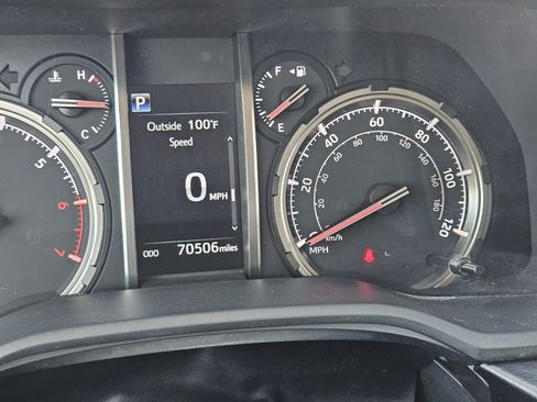 Used 2021 Toyota 4Runner TRD Off-Road AWD/4WD image 16