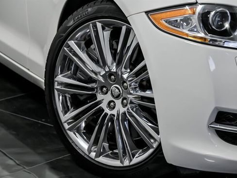 Used 2011 Jaguar XJ L Supercharged image 3