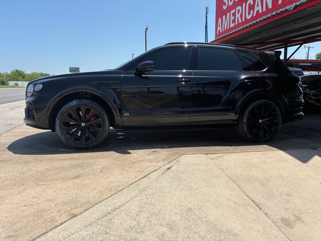 Used 2021 Bentley Bentayga AWD/4WD image 13