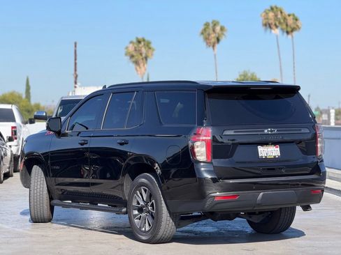 Used 2021 Chevrolet Tahoe Z71 w/ Z71 Signature Package AWD/4WD image 2