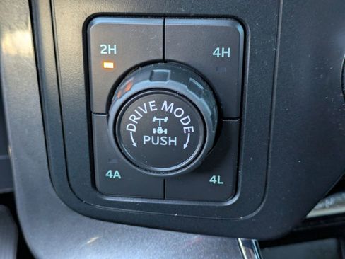 Used 2023 Ford F150 Lariat w/ Equipment Group 502A High image 25