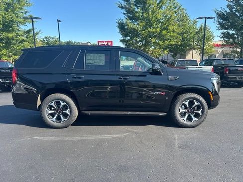 New 2026 GMC Yukon AT4 w/ LPO, Floor Liner Package AWD/4WD image 6