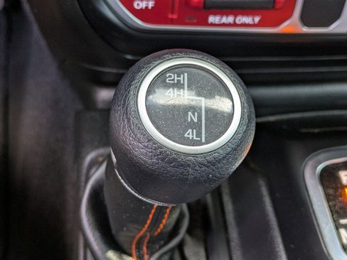 Used 2022 Jeep Gladiator Mojave w/ Trailer Tow Package image 29