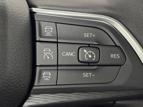 New 2026 Jeep Grand Cherokee L 4WD image 35