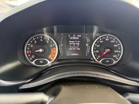 Used 2020 Jeep Renegade Altitude image 15