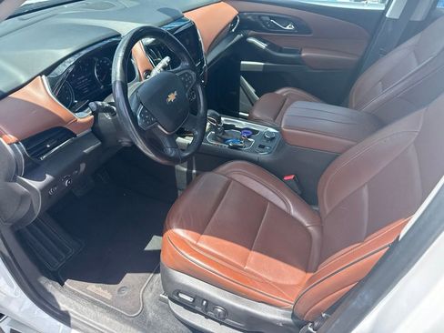 Used 2021 Chevrolet Traverse High Country FWD image 20