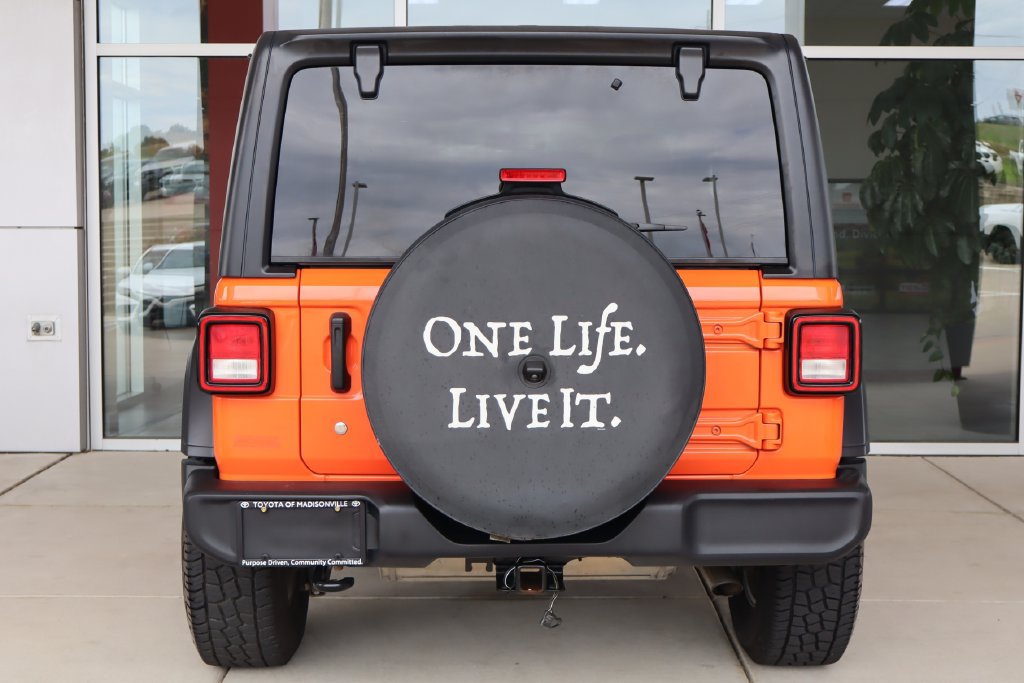 Used 2020 Jeep Wrangler Sport AWD/4WD image 7