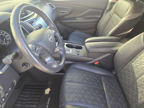 Used 2024 Nissan Murano Platinum w/ Cargo Package image 16