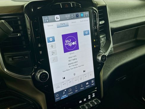 Used 2024 RAM 2500 Laramie image 19