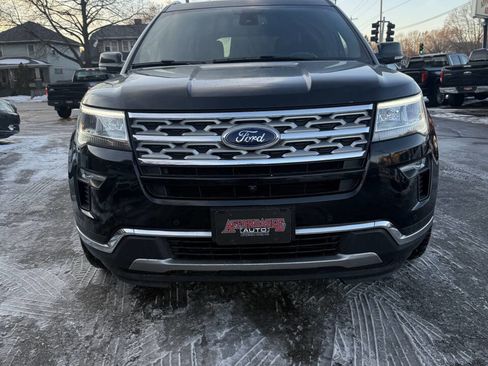 Used 2018 Ford Explorer Limited w/ Ford Safe & Smart Package image 8