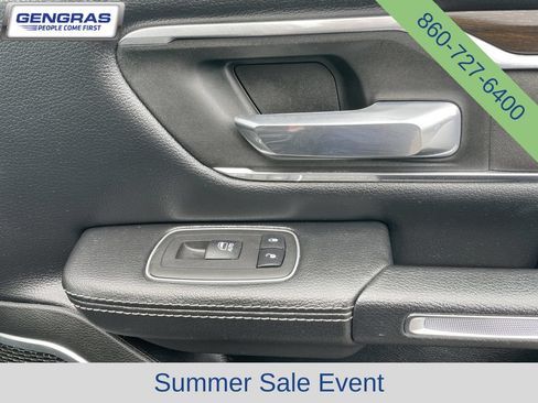 Used 2022 RAM 1500 Laramie AWD/4WD image 13