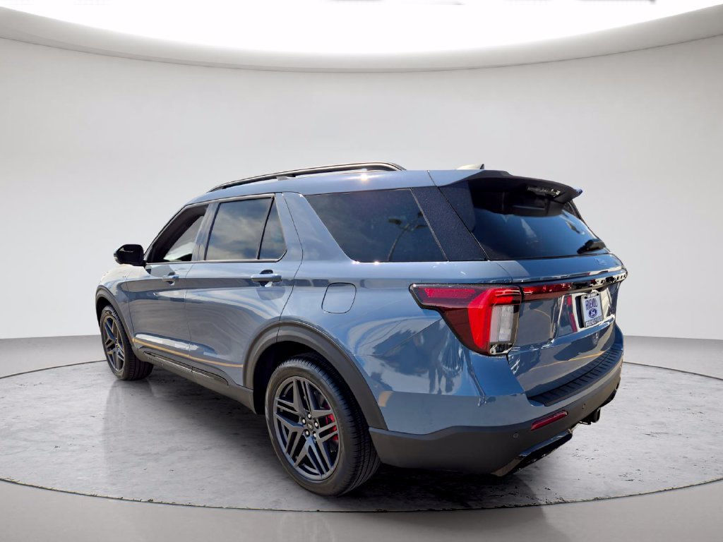 New 2027 Ford Explorer ST-Line w/ Premium Package RWD image 7