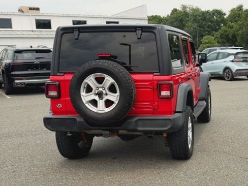 Used 2018 Jeep Wrangler Unlimited Sport S AWD/4WD image 7