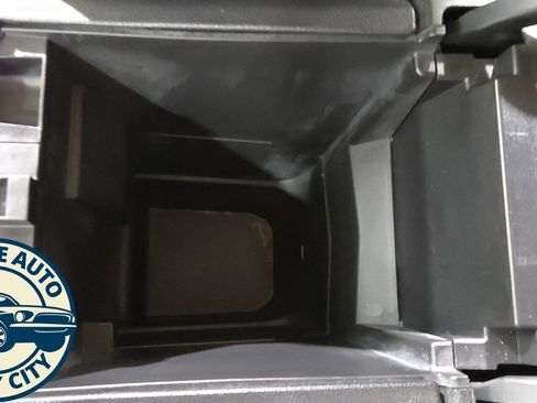 Used 2023 Ford Edge SEL image 19