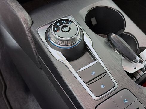 Used 2025 Ford Escape ST-Line w/ Cold Weather Package image 17