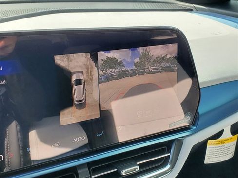 New 2026 Chevrolet Equinox EV LT image 11