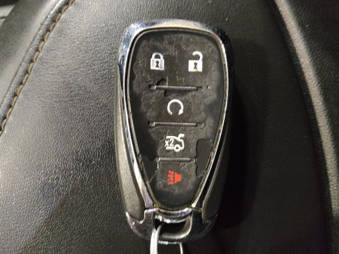 Used 2020 Chevrolet Camaro LT w/ RS Package RWD image 32