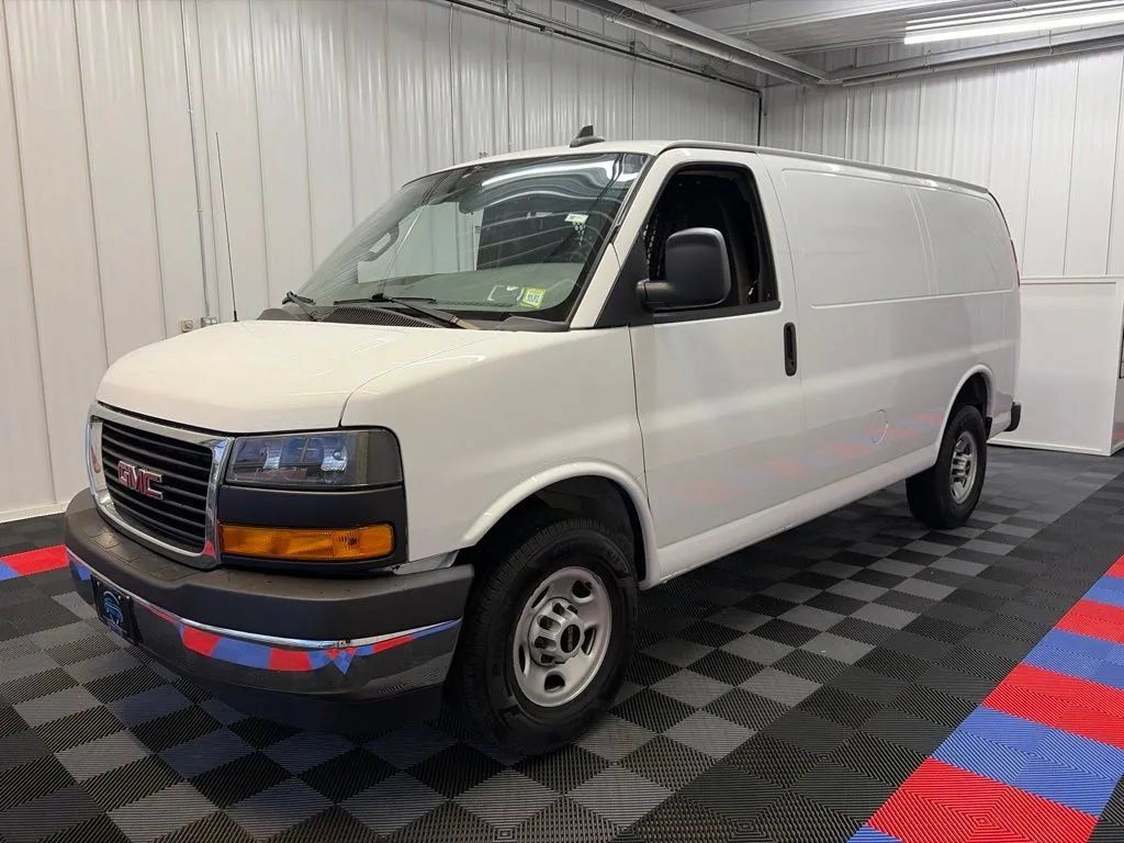 Used 2023 GMC Savana 2500 w/ Driver Convenience Package RWD image 7